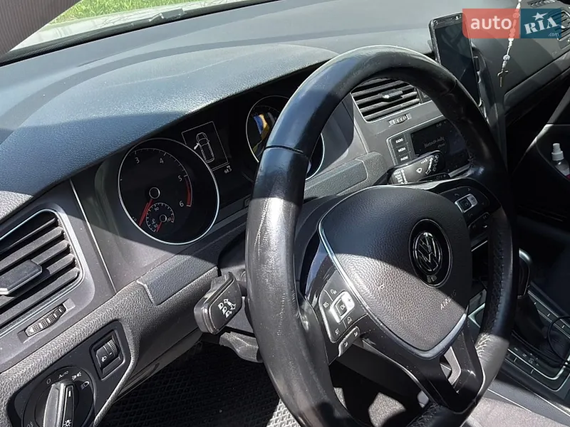 Volkswagen Golf 2015 VIN WVWZZZAUZGP503968 фото оголошення 5 з 45