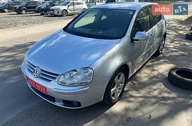 Хетчбек Volkswagen Golf 2008 в Луцьку