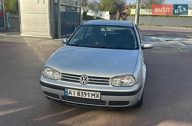 Хетчбек Volkswagen Golf 2001 в Рівному