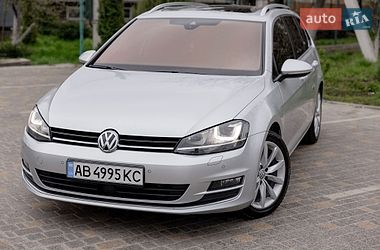 Універсал Volkswagen Golf 2016 в Хмільнику