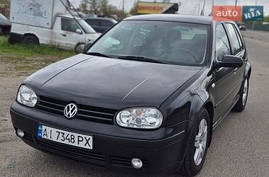 Хэтчбек Volkswagen Golf 2001 в Киеве