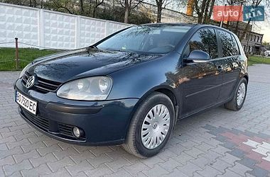 Хэтчбек Volkswagen Golf 2004 в Теофиполе