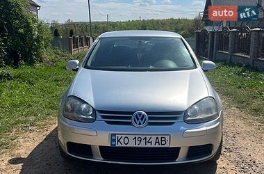 Хэтчбек Volkswagen Golf 2004 в Мукачево