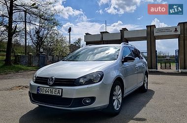 Универсал Volkswagen Golf 2011 в Золочеве