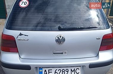 Хэтчбек Volkswagen Golf 2001 в Павлограде