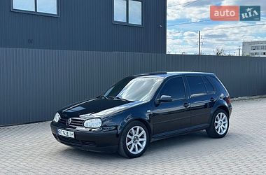 Хэтчбек Volkswagen Golf 2001 в Ужгороде