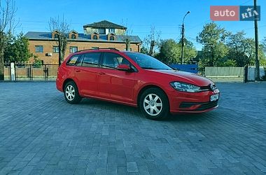 Універсал Volkswagen Golf 2017 в Калуші