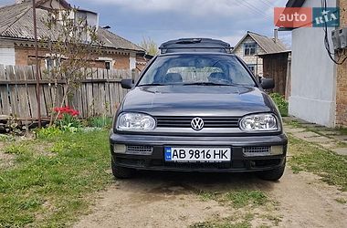 Хетчбек Volkswagen Golf 1997 в Немирові