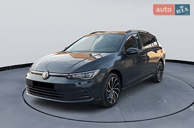 Универсал Volkswagen Golf 2021 в Ровно