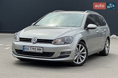 Універсал Volkswagen Golf 2015 в Києві