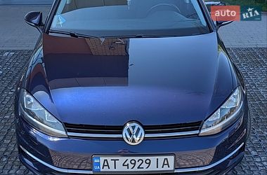 Універсал Volkswagen Golf 2017 в Івано-Франківську