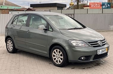 Хэтчбек Volkswagen Golf 2006 в Староконстантинове