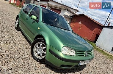 Хэтчбек Volkswagen Golf 2000 в Стрые