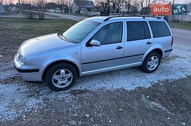 Універсал Volkswagen Golf 2000 в Охтирці