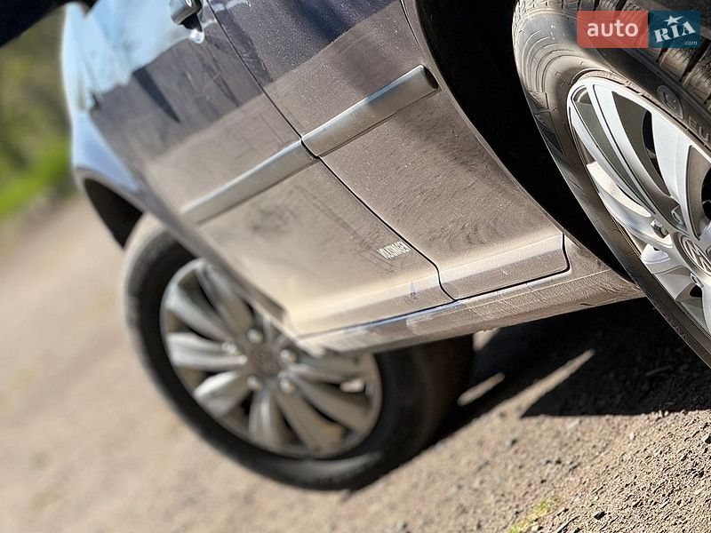 Хэтчбек Volkswagen Golf 2001 в Дрогобыче