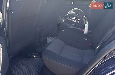 Универсал Volkswagen Golf 2003 в Виннице
