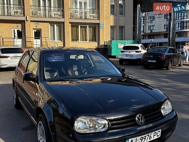 Volkswagen Golf 2003