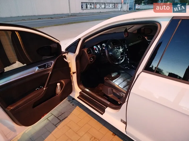 Volkswagen Golf 2014