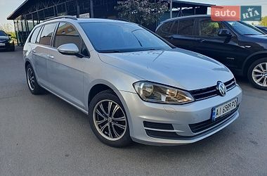 Універсал Volkswagen Golf 2015 в Києві