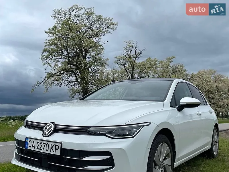 Volkswagen Golf 2024