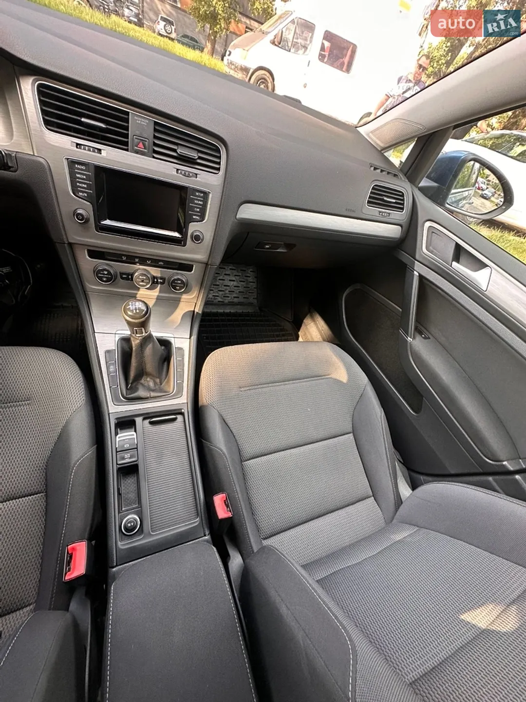 Volkswagen Golf 2015 VIN WVWZZZAUZFP063632 фото оголошення 12 з 19