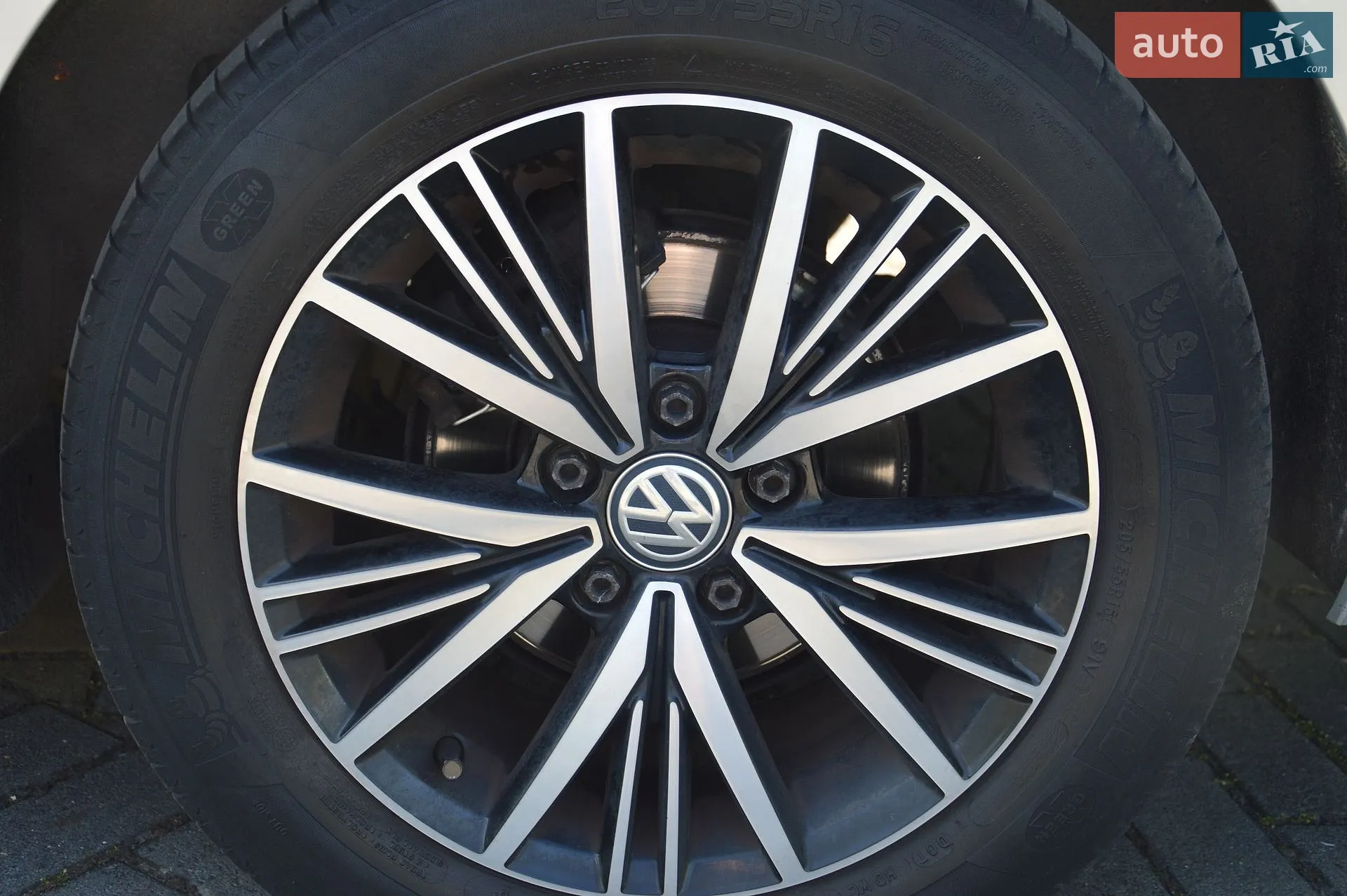 Volkswagen Golf 2016 VIN WVWZZZAUZHP552213 фото оголошення 25 з 32
