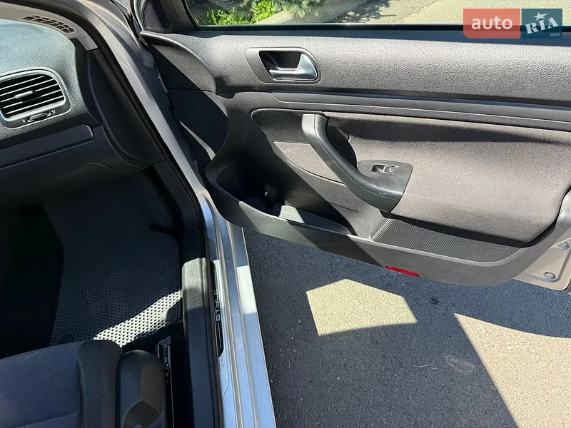Volkswagen Golf 2011 VIN WVWZZZ1KZCM660499 фото оголошення 17 з 61