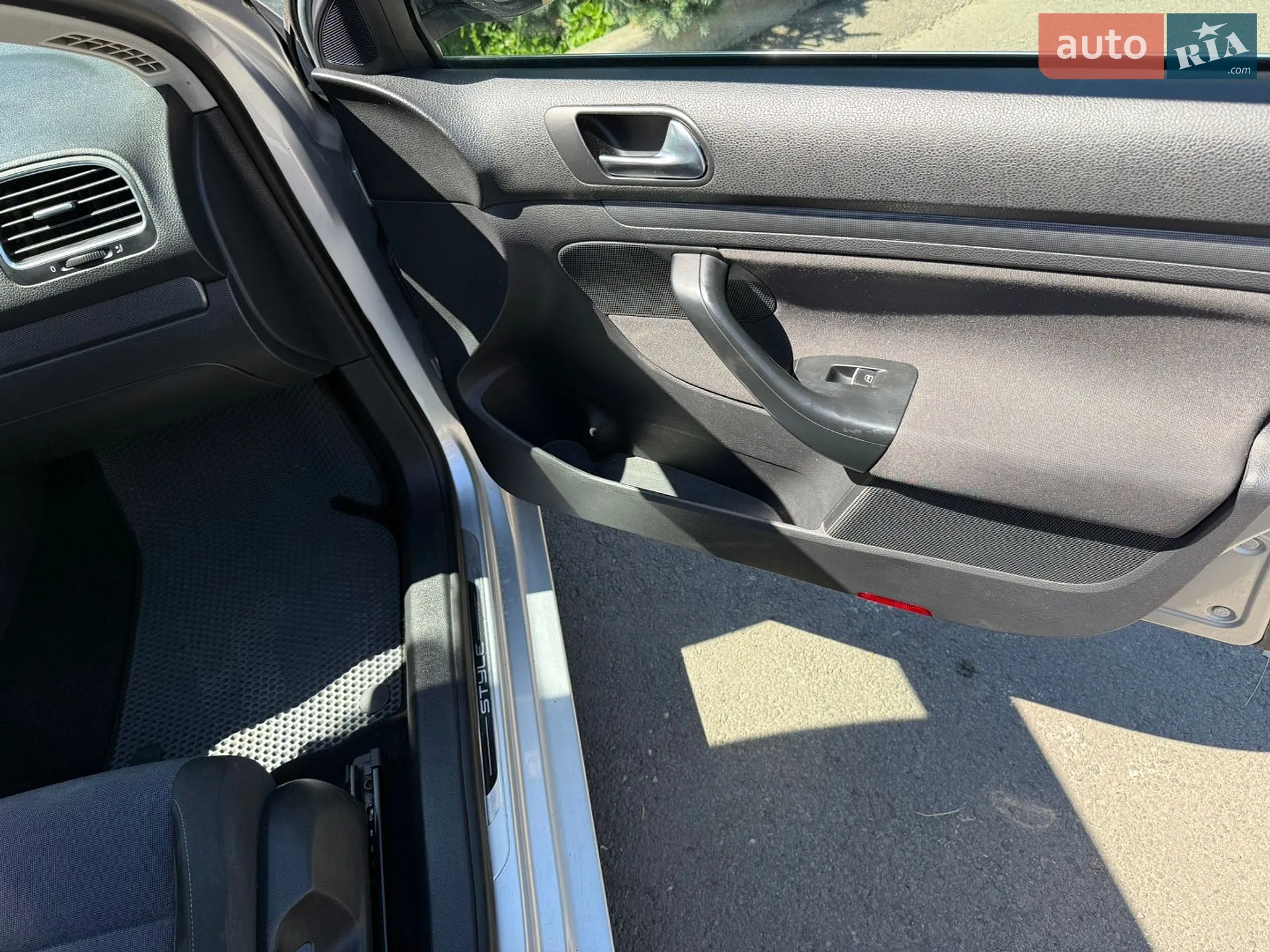 Volkswagen Golf 2011 VIN WVWZZZ1KZCM660499 фото оголошення 17 з 22
