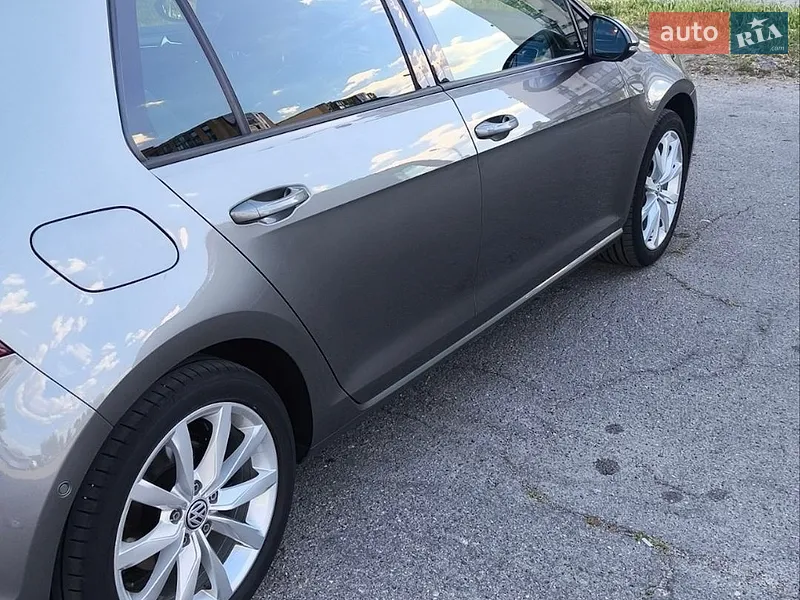 Volkswagen Golf 2013 VIN WVWZZZAUZEW070895 фото оголошення 4 з 50
