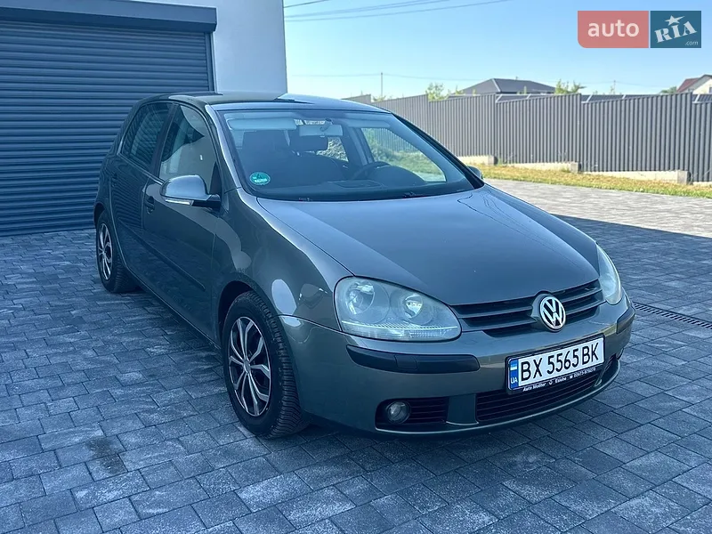 Volkswagen Golf 2004 VIN WVWZZZ1KZ4W105328 фото оголошення 2 з 71