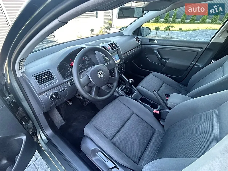 Volkswagen Golf 2004 VIN WVWZZZ1KZ4W105328 фото оголошення 17 з 71