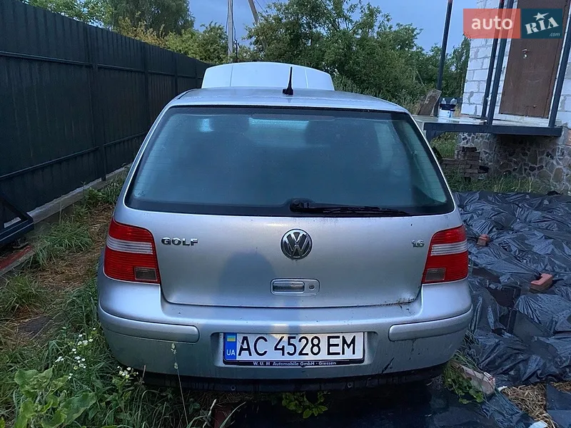 Volkswagen Golf