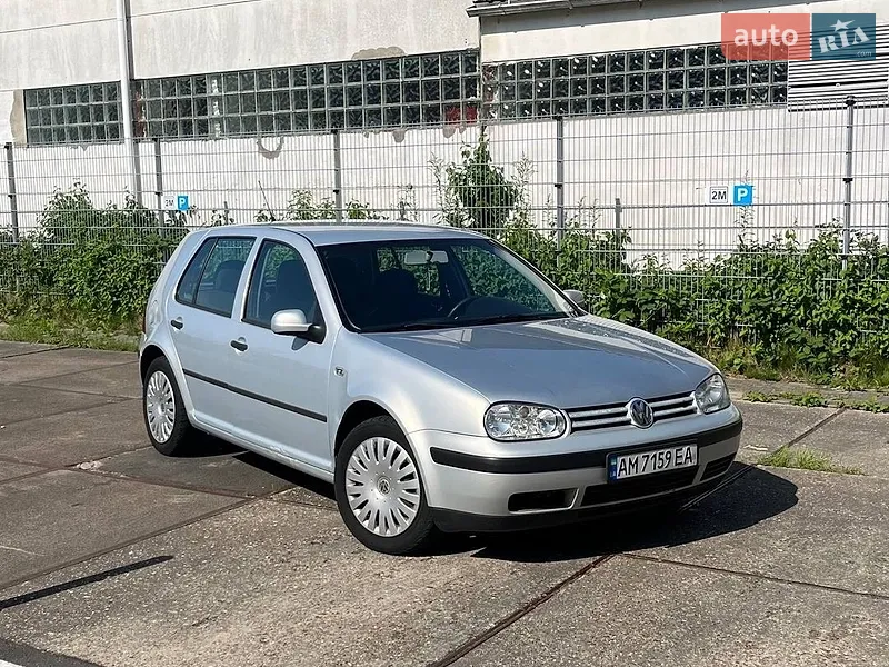 Volkswagen Golf 2000