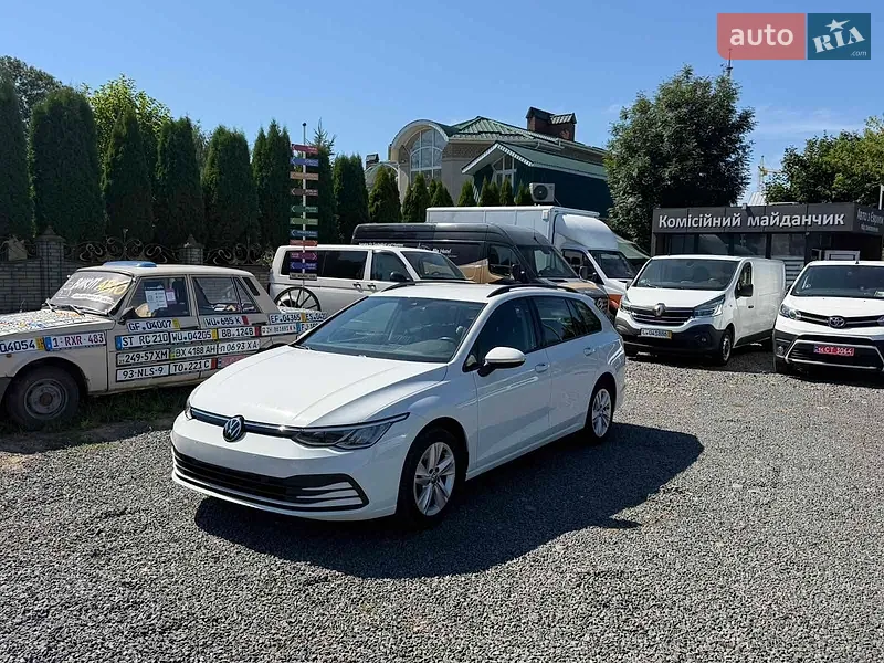 Volkswagen Golf 2021