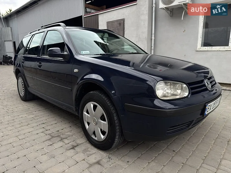 Volkswagen Golf