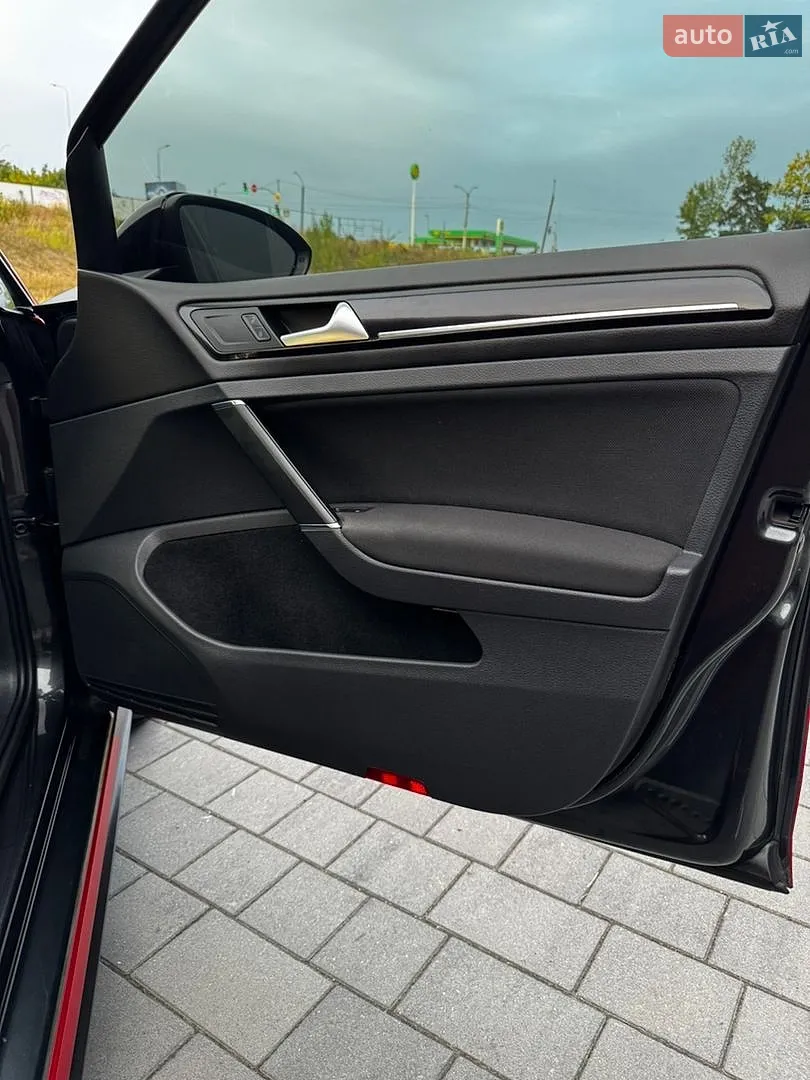 2017 Volkswagen Golf GTI - мініатюра 34
