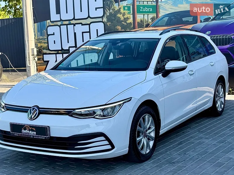 Volkswagen Golf 2021
