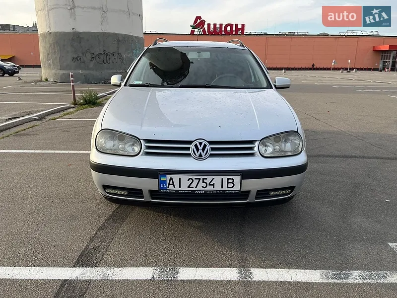 Volkswagen Golf 2003