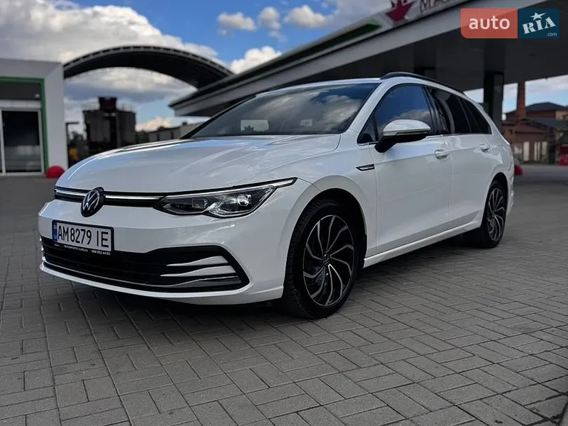 Volkswagen Golf 2023