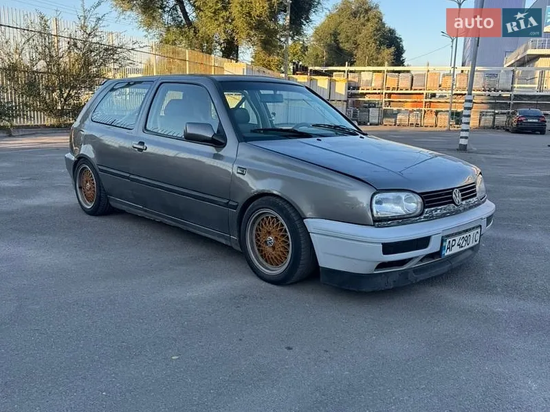Volkswagen Golf