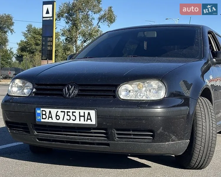 Volkswagen Golf 2000