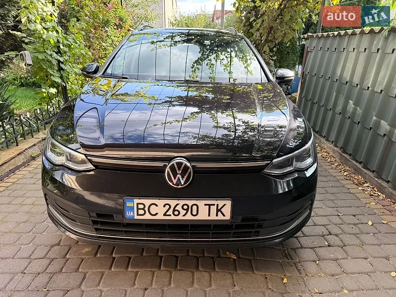 Volkswagen Golf 2021