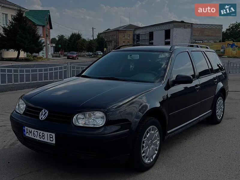Volkswagen Golf