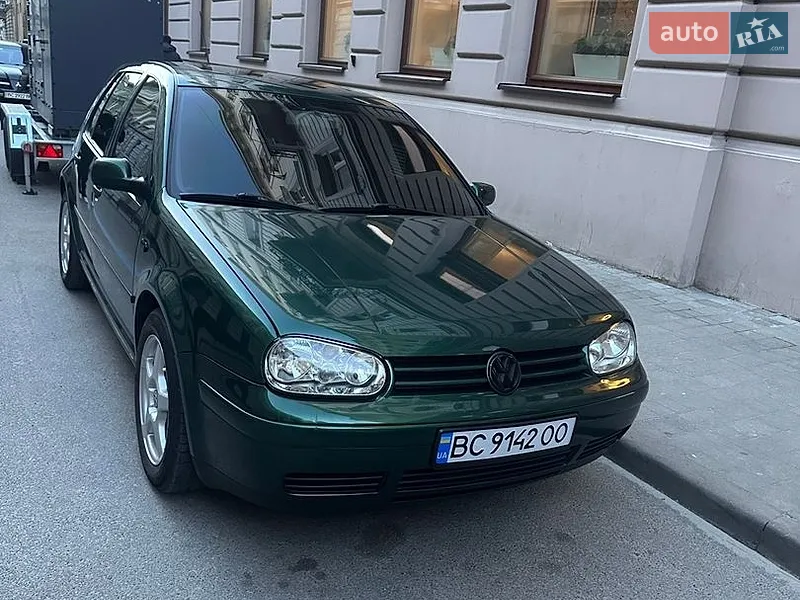 Volkswagen Golf
