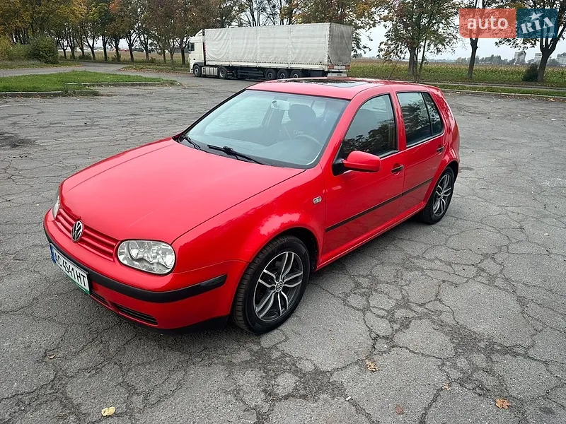 Volkswagen Golf 2000