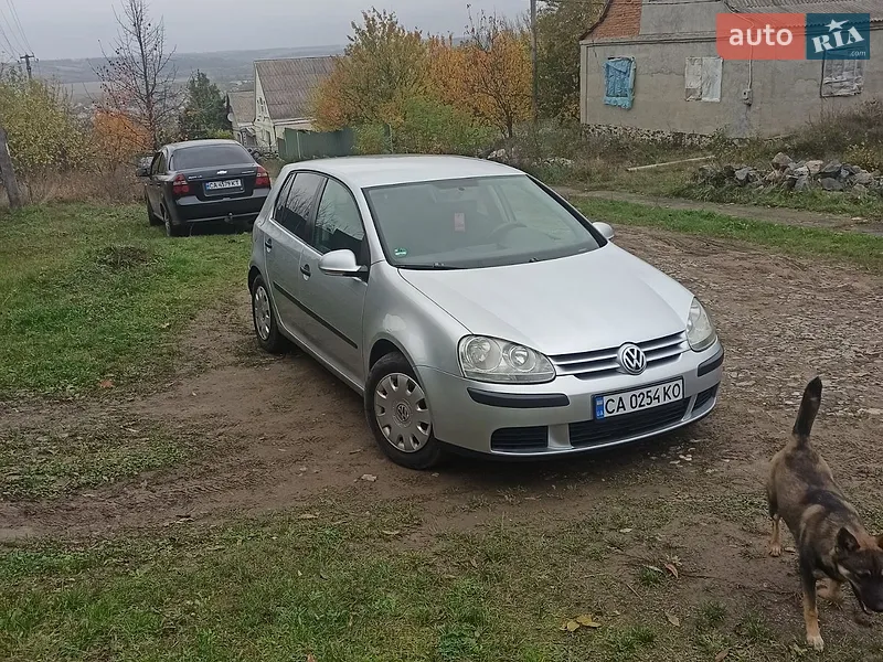 Volkswagen Golf 2004