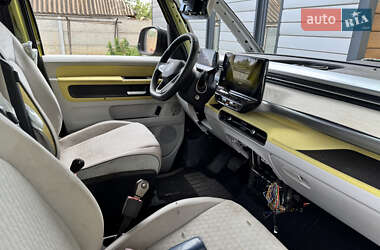 Минивэн Volkswagen I.D. Buzz 2023 в 