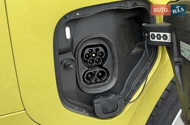 Минивэн Volkswagen I.D. Buzz 2023 в 
