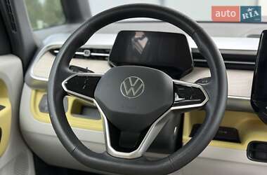Минивэн Volkswagen I.D. Buzz 2023 в 