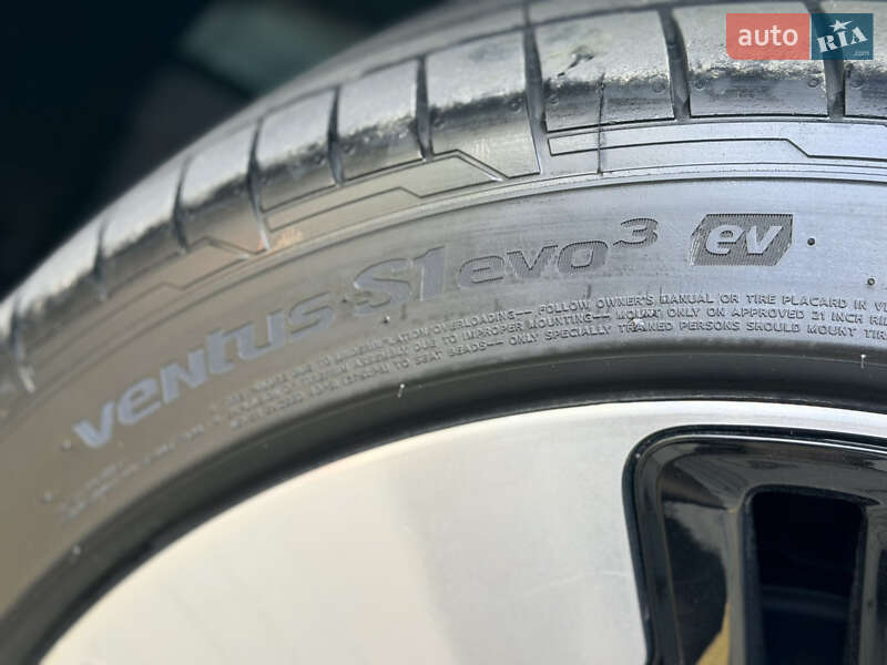 Мінівен Volkswagen I.D. Buzz 2023 в Рівному